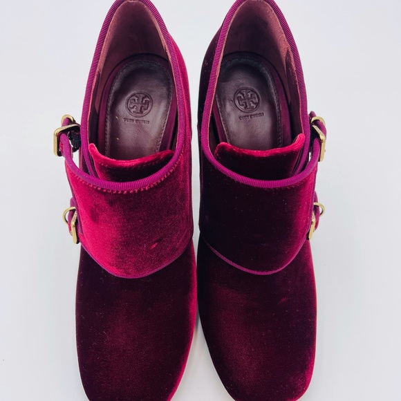 NEW TORY BURCH CARLEY VELVET ANKLE BOOTIES - Picture 7 of 10